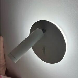 Lovely White Wall Sconce🤍 It’s a New Year- check off your to do’s💫& add light💡